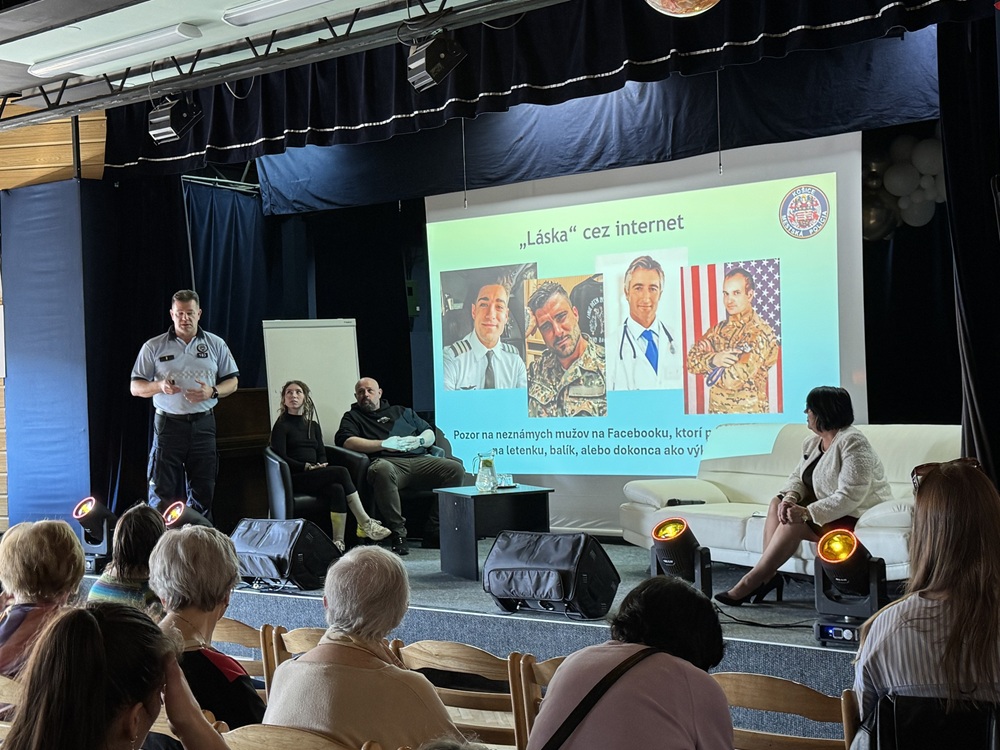 Krása a bezpečnosť ruka v ruke: Naše seniorky sa na Jazere naučili, ako nenaletieť podvodníkom