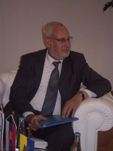 Mimoriadny a splnomocnený veľvyslanec štátu Izrael na Slovensku J.E. Zeev Boker