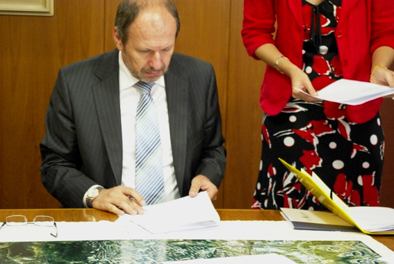 podpis zmluvy otvára 1200 pracovných príležitostí