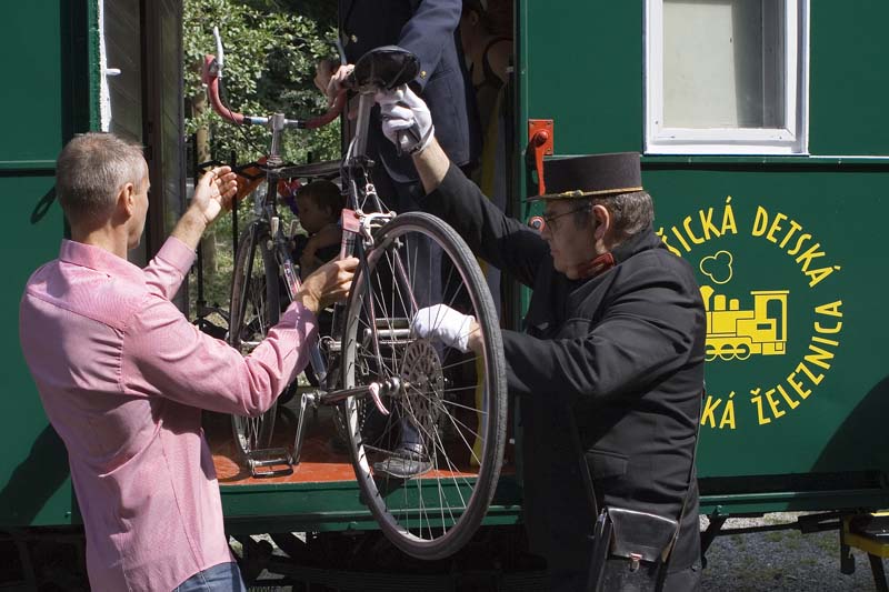 Vozeň uľahčí prepravu bicyklov a kočíkov