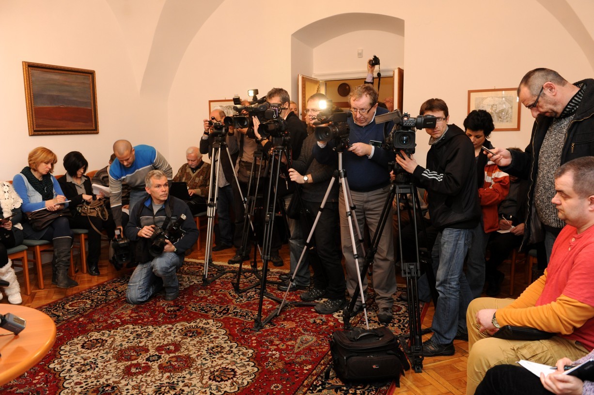 Tlačová konferencia