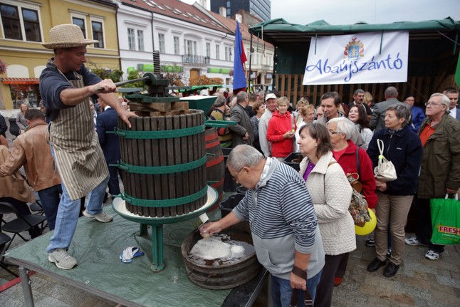 Lisovanie hroznového muštu