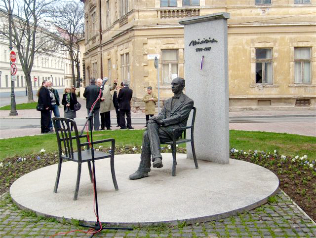 socha Sándora Máraiho na Zbrojničnej ulici