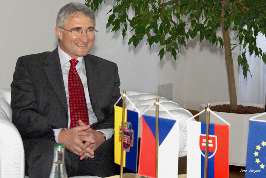 Jeho Excelencia veľvyslanec Českej republiky v Sovenskej republike Vladimír Galuška