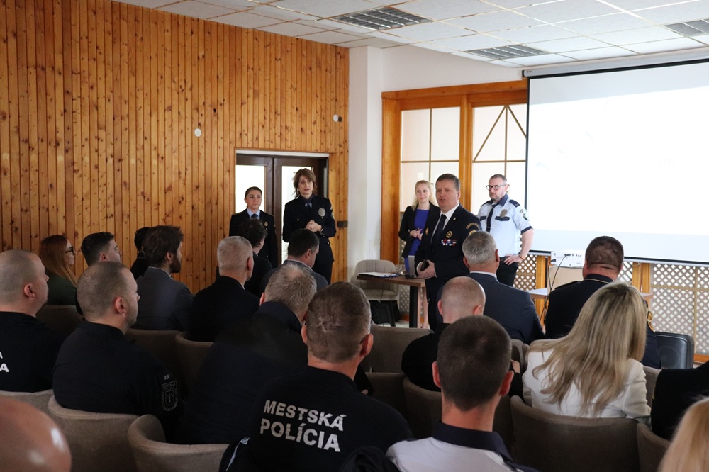 Košickí preventisti sa školili na Donovaloch: Prinášajú nové skúsenosti, ako lepšie chrániť naše školy a cesty