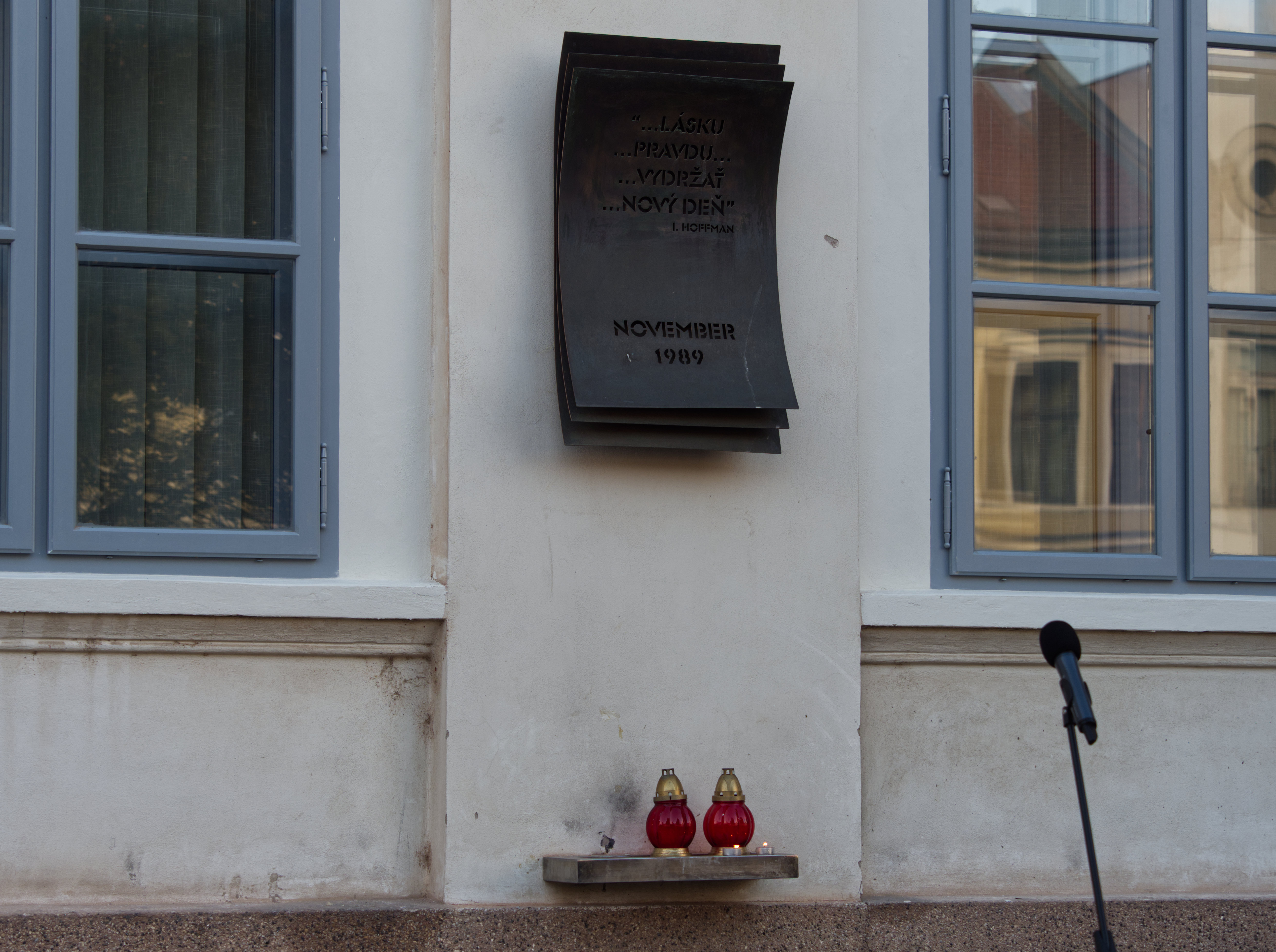 Pietna spomienka na 17. november a obete komunizmu v roku 2024