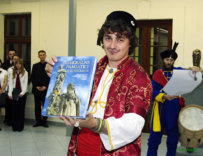 knihu predstavil turecký vyslanec a cestovateľ Evlija Čelebi