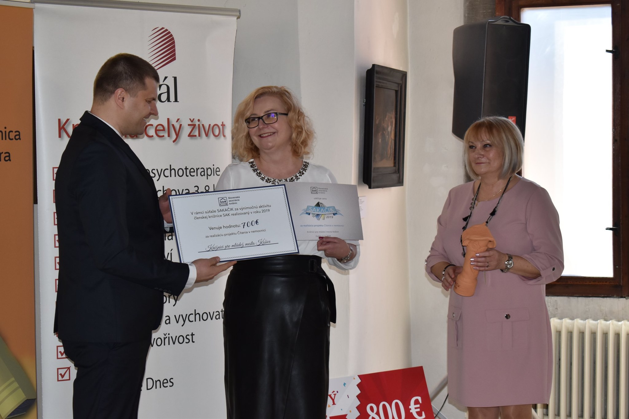 Knižnica získala ocenenie SAKÁČIK 2019