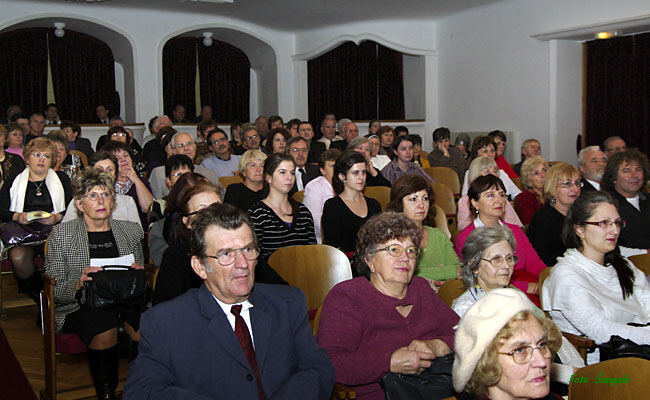 publikum na slávnostnom koncerte