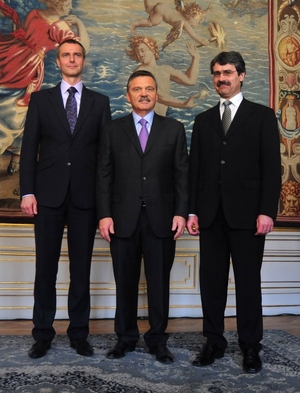z ľava: Richard Raši, René Fasel, Milan Ftáčnik