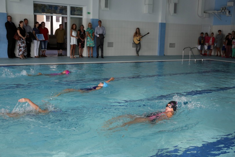 Žiaci skúšajú nový bazén