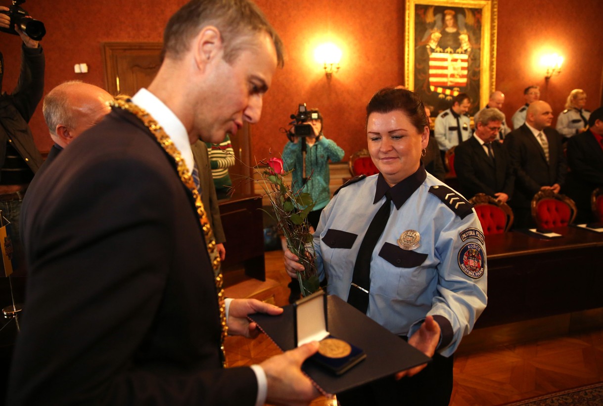 Primátor ocenil mestských policajtov za 20 rokov služby mestu