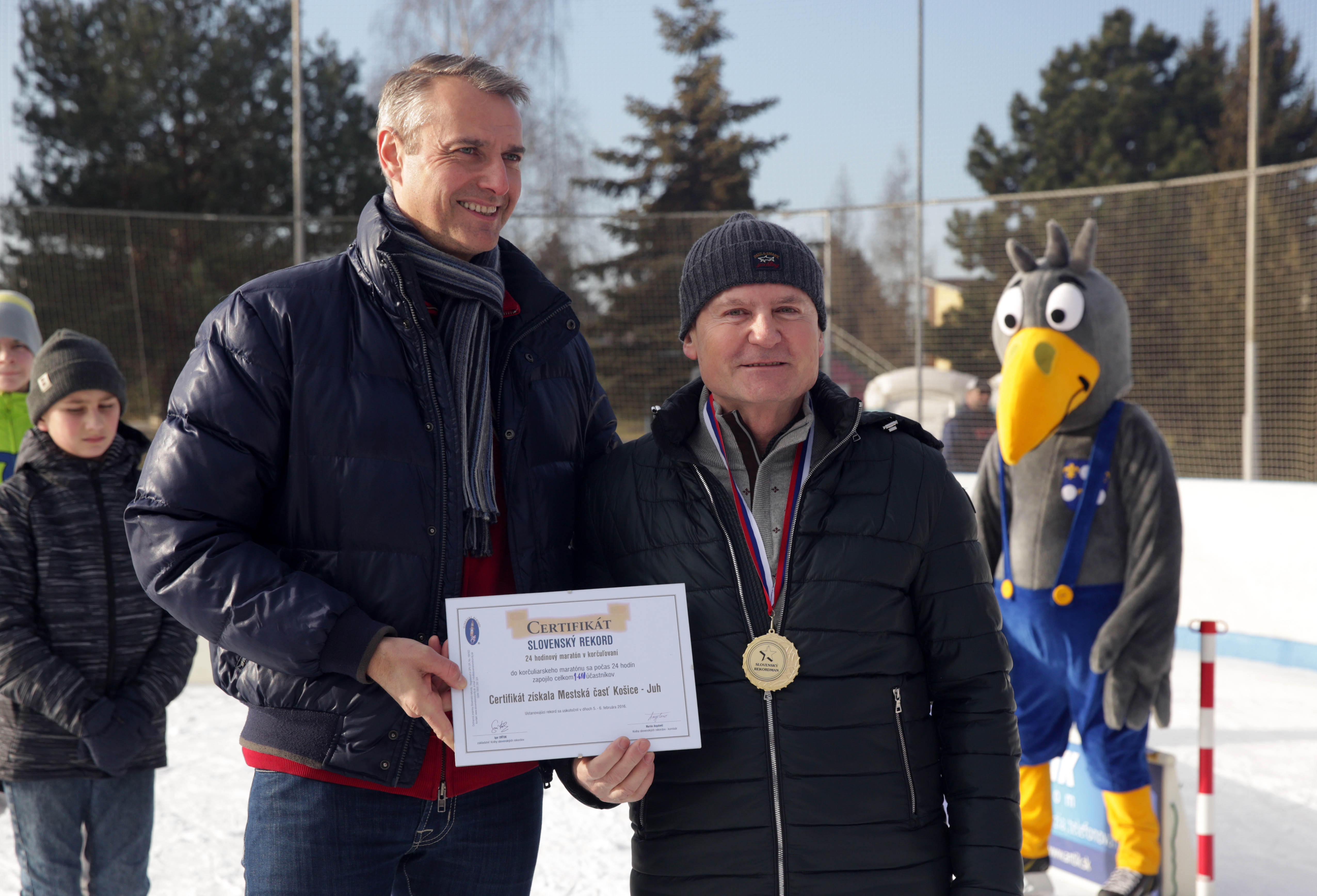 Košičania sú držiteľmi ustanovujúceho slovenského rekordu v nonstop 24 hodinovom korčuľovaní