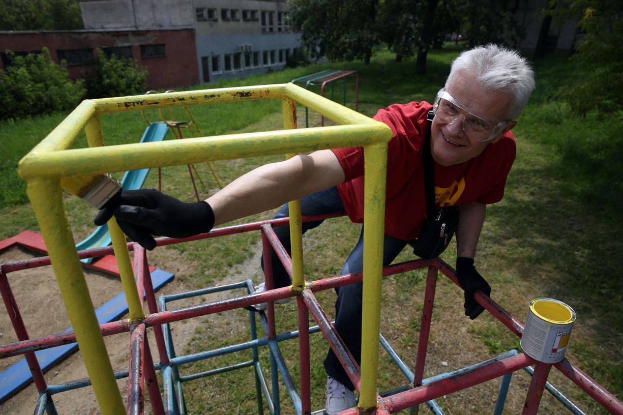 Viceprimátor Ján Jakubov preukázal pri práci aj akrobatické schopnosti