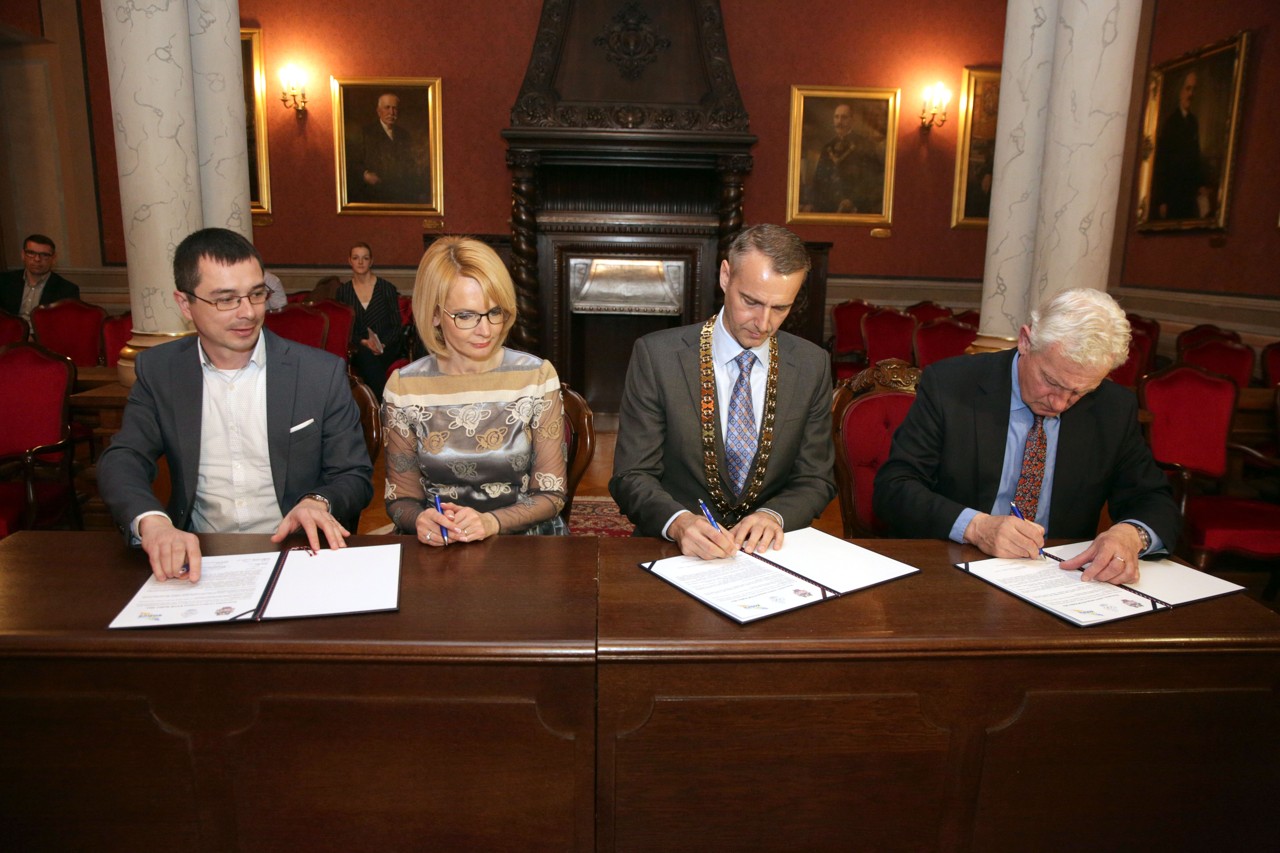 Podpis Memoranda o podpore podujatia EYOF Košice 2021