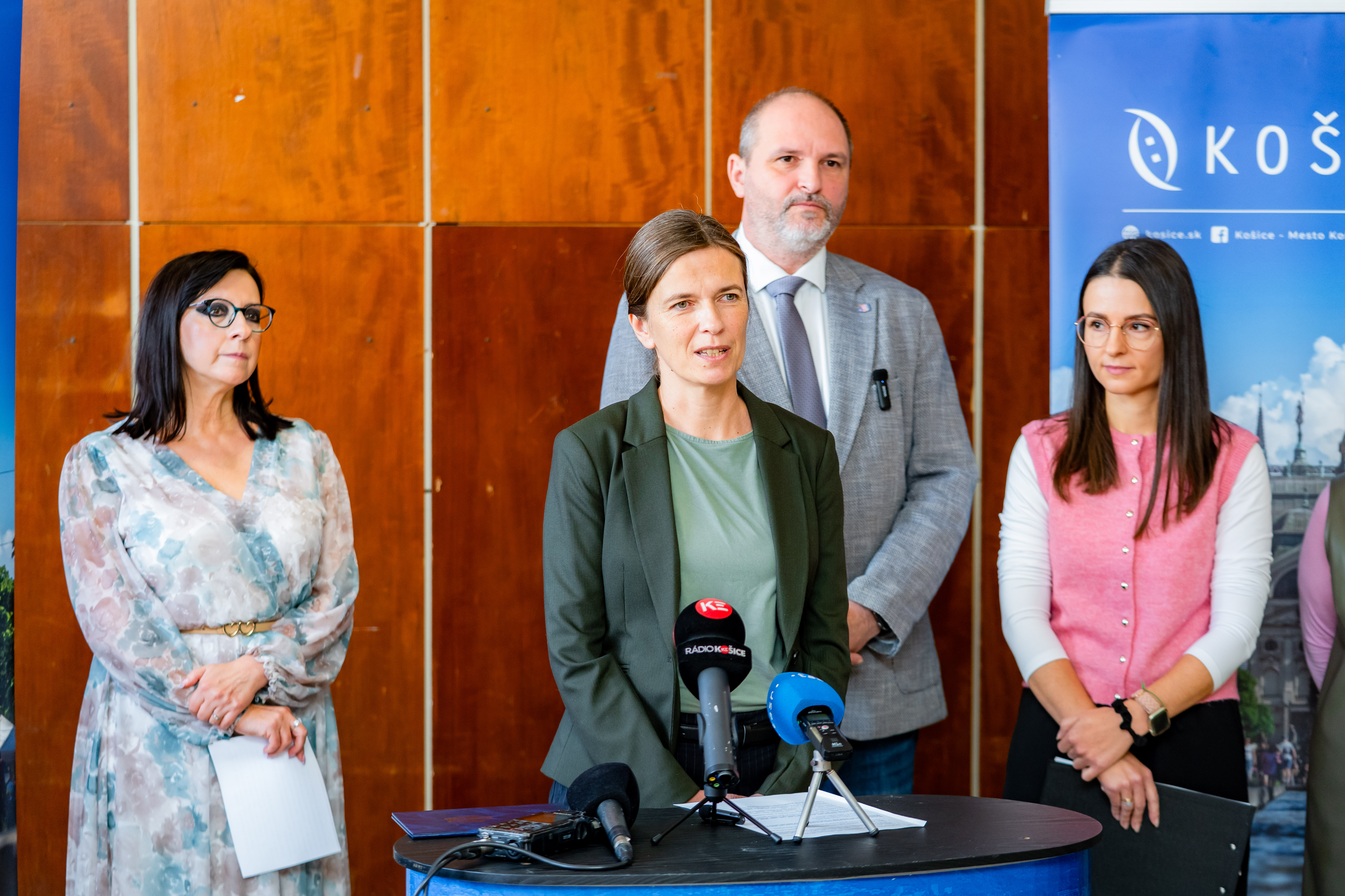 Tlačový brífing s vedením mesta, so zástupcami FF UPJŠ,  Psychosociálneho centra a ZŠ