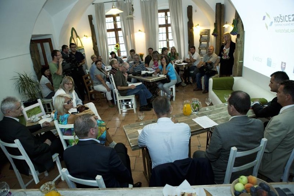 Tlačová konferencia 