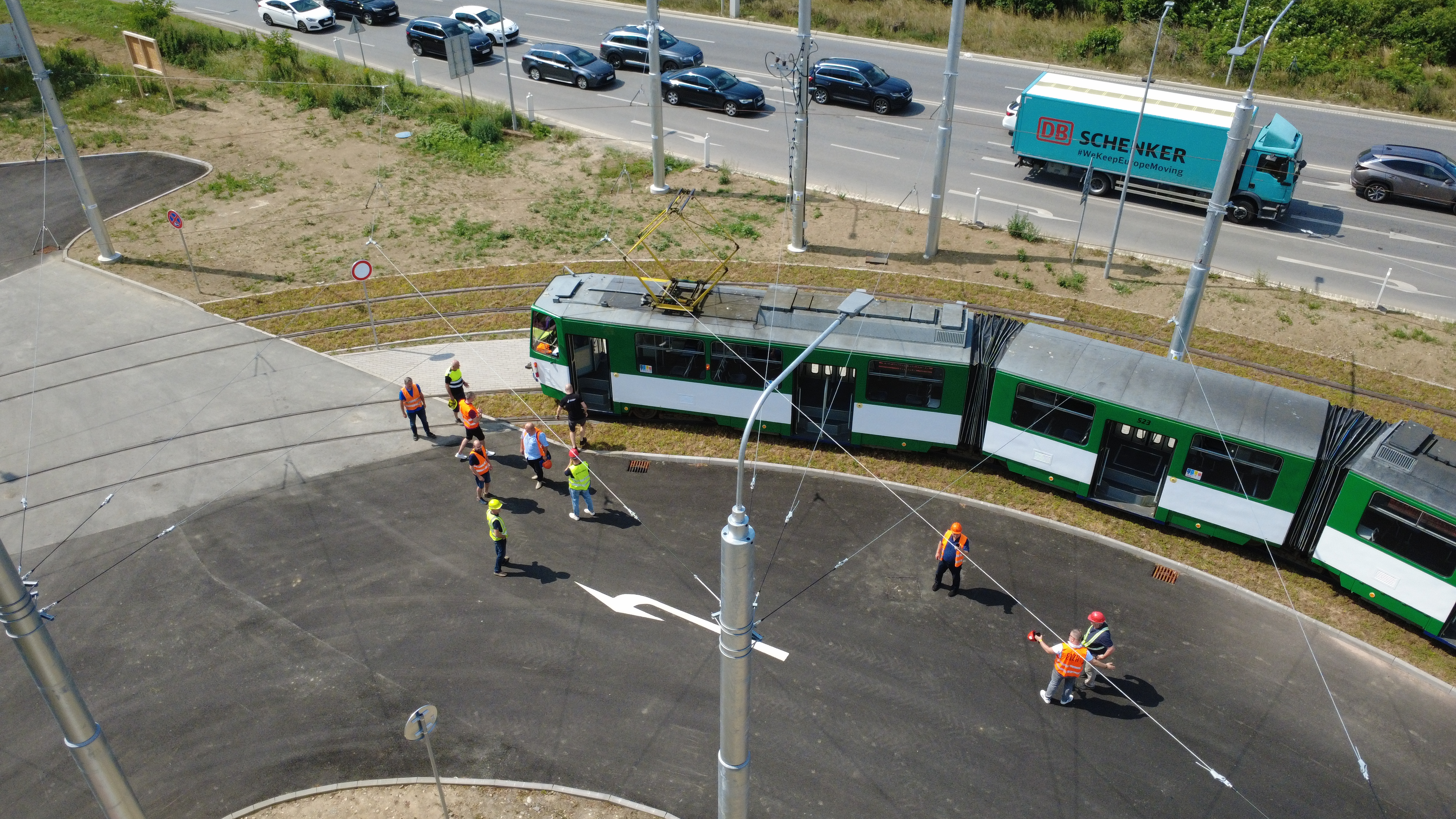 Testovacie jazdy električiek na sídlisku Nad jazerom