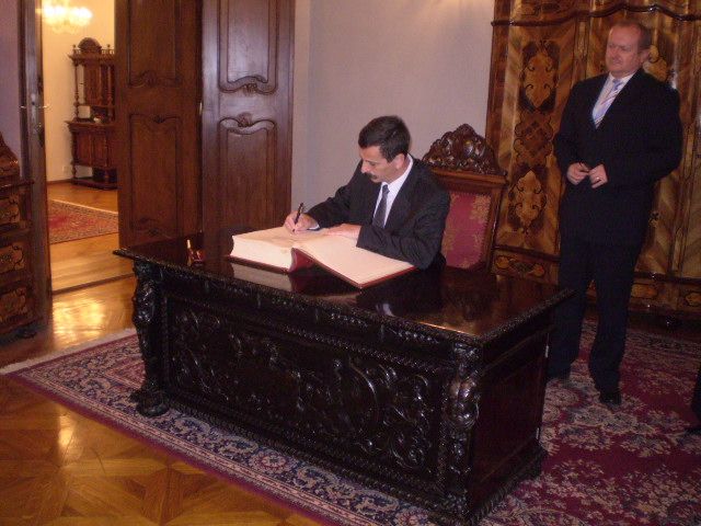Podpis maďarského veľvyslanca do historickej kroniky mesta Košice