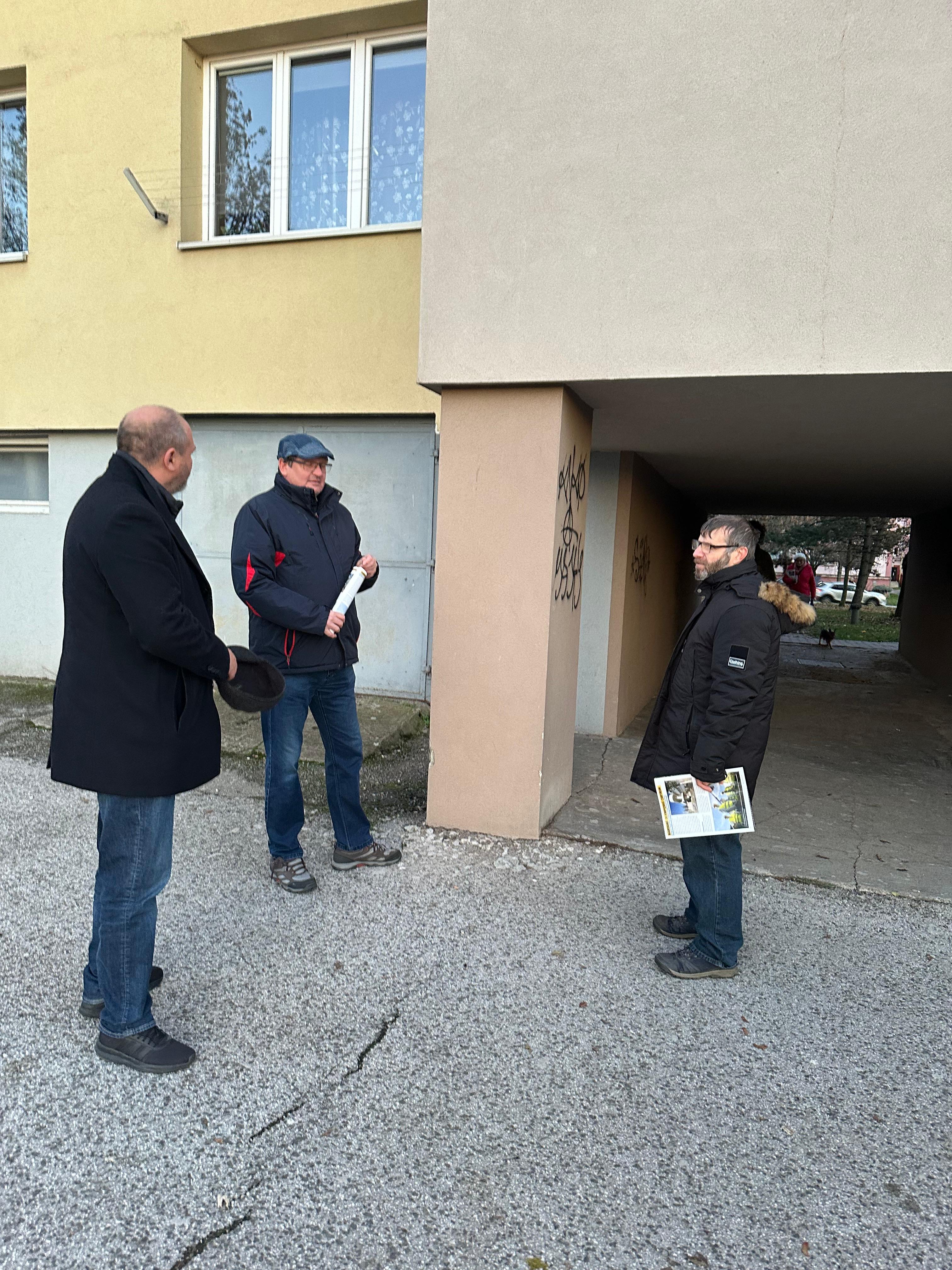 67d9a08c-3ff6-4dd3-93dd-47d85d2e5591