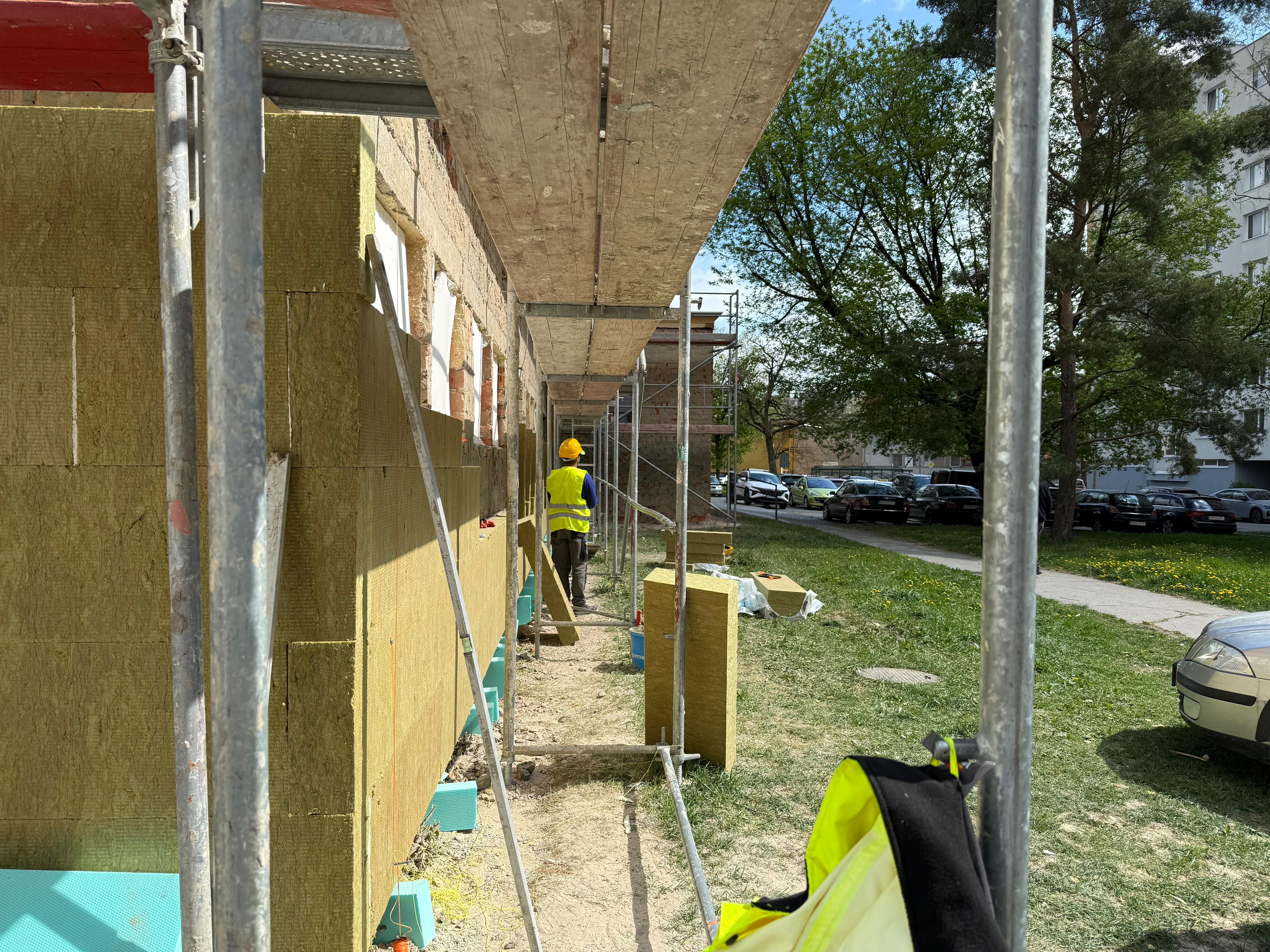 69ea64df-b83a-4506-976e-bed7f3a962c7