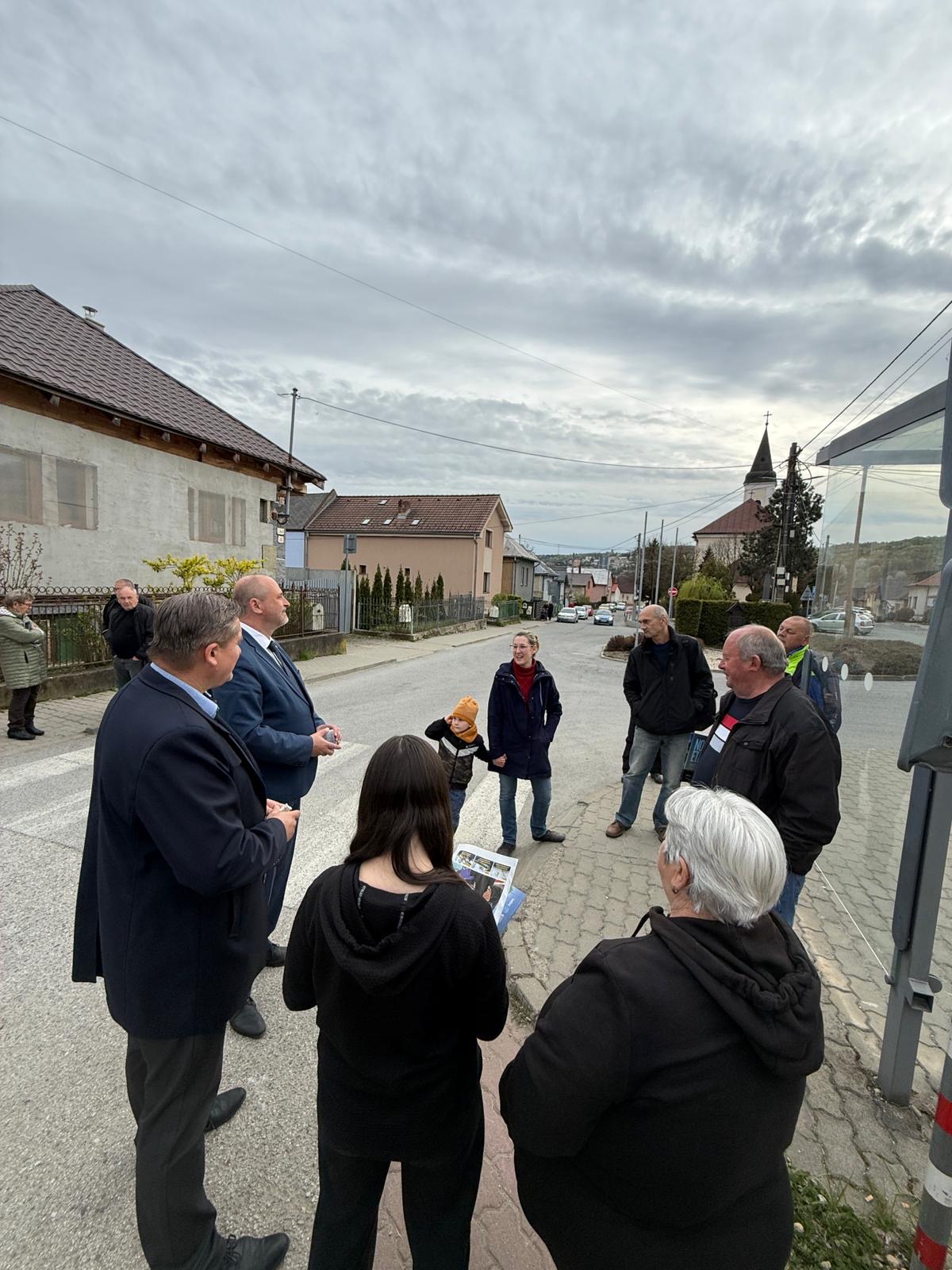 c0be20b9-e6f4-4082-93c5-7ebafc30f5af