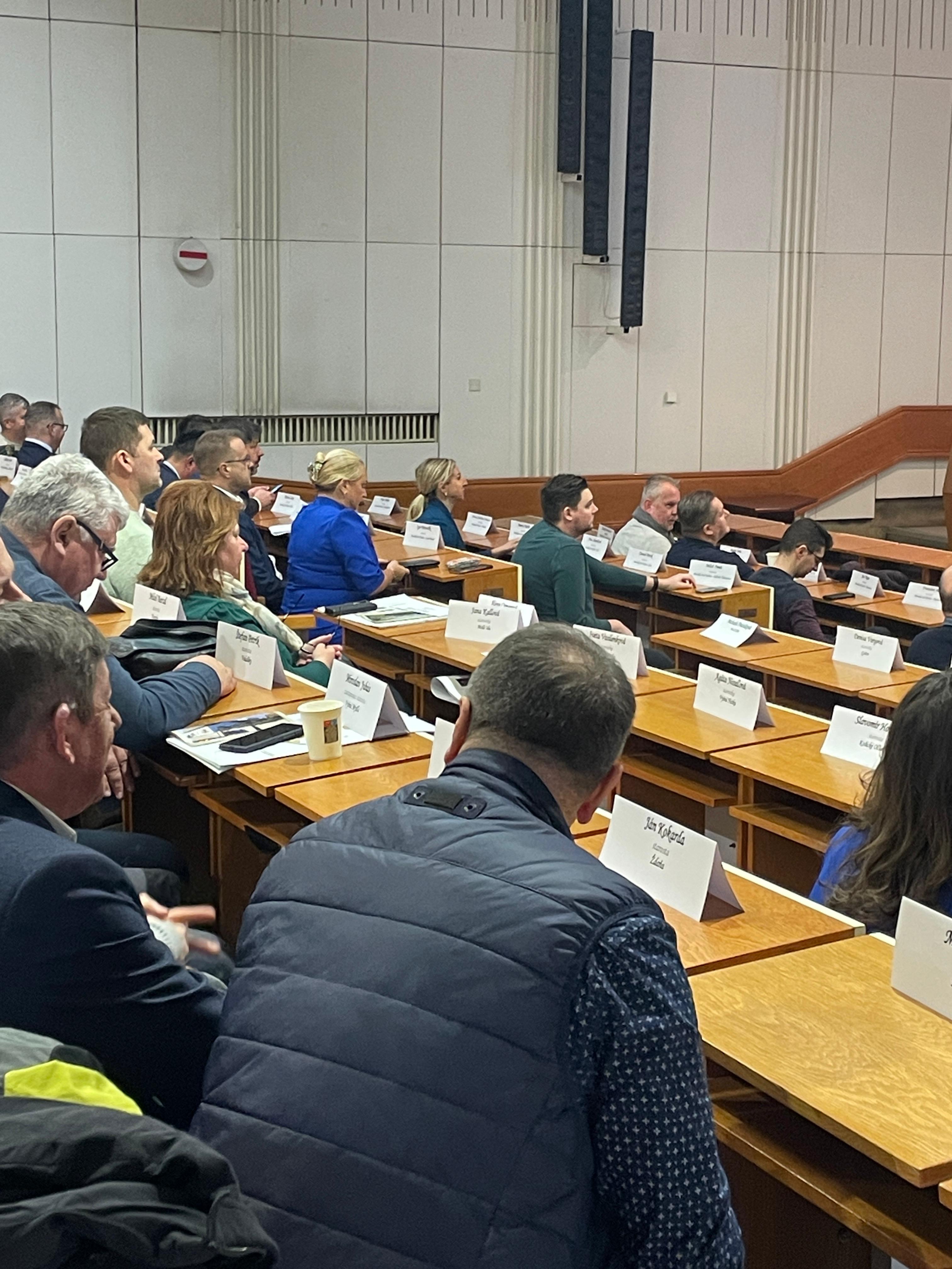 cf3b89dc-b910-4036-855d-30505be3ce86