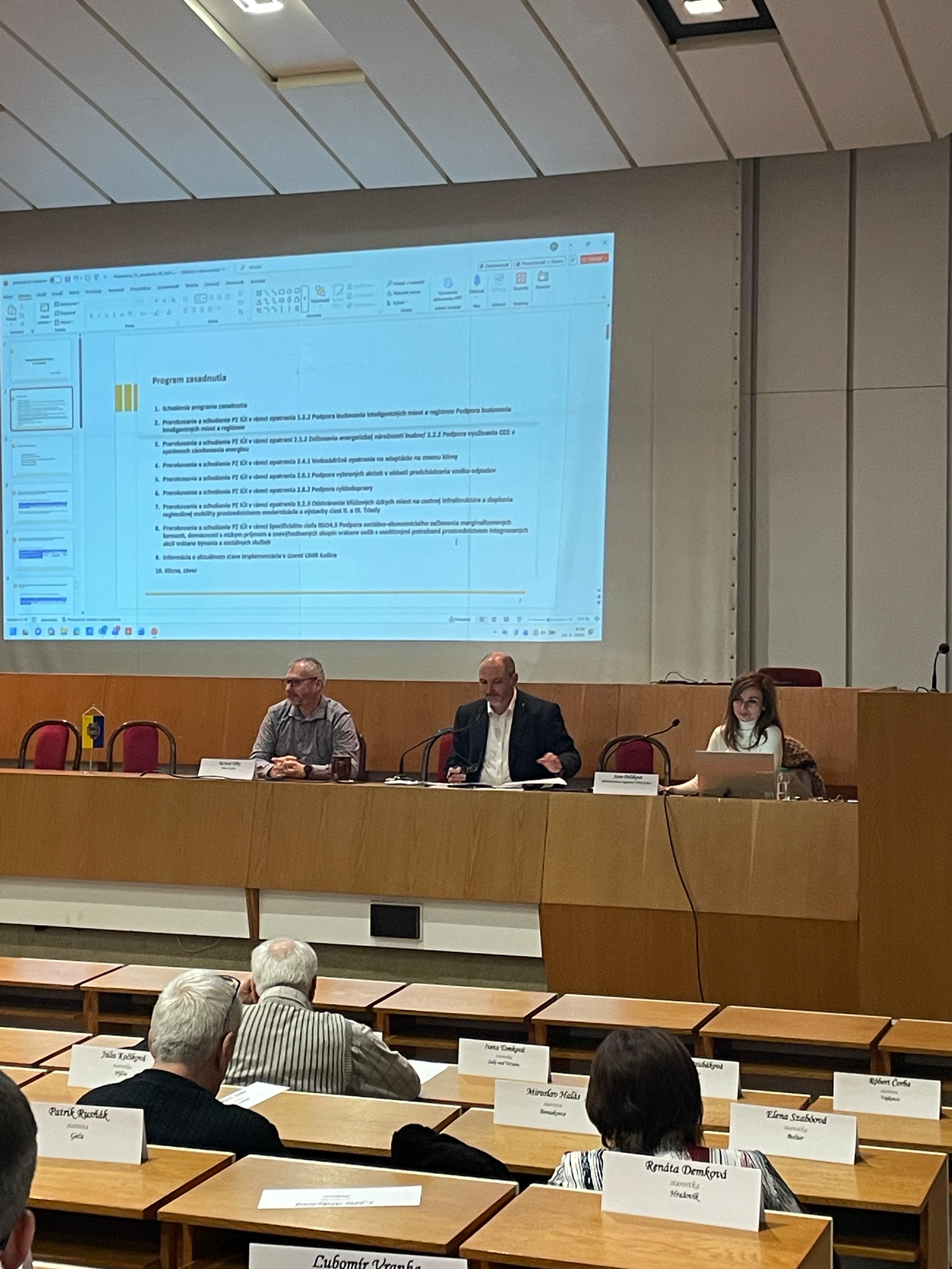 6afb5c38-d7c1-469f-83be-1e6c28b437e4