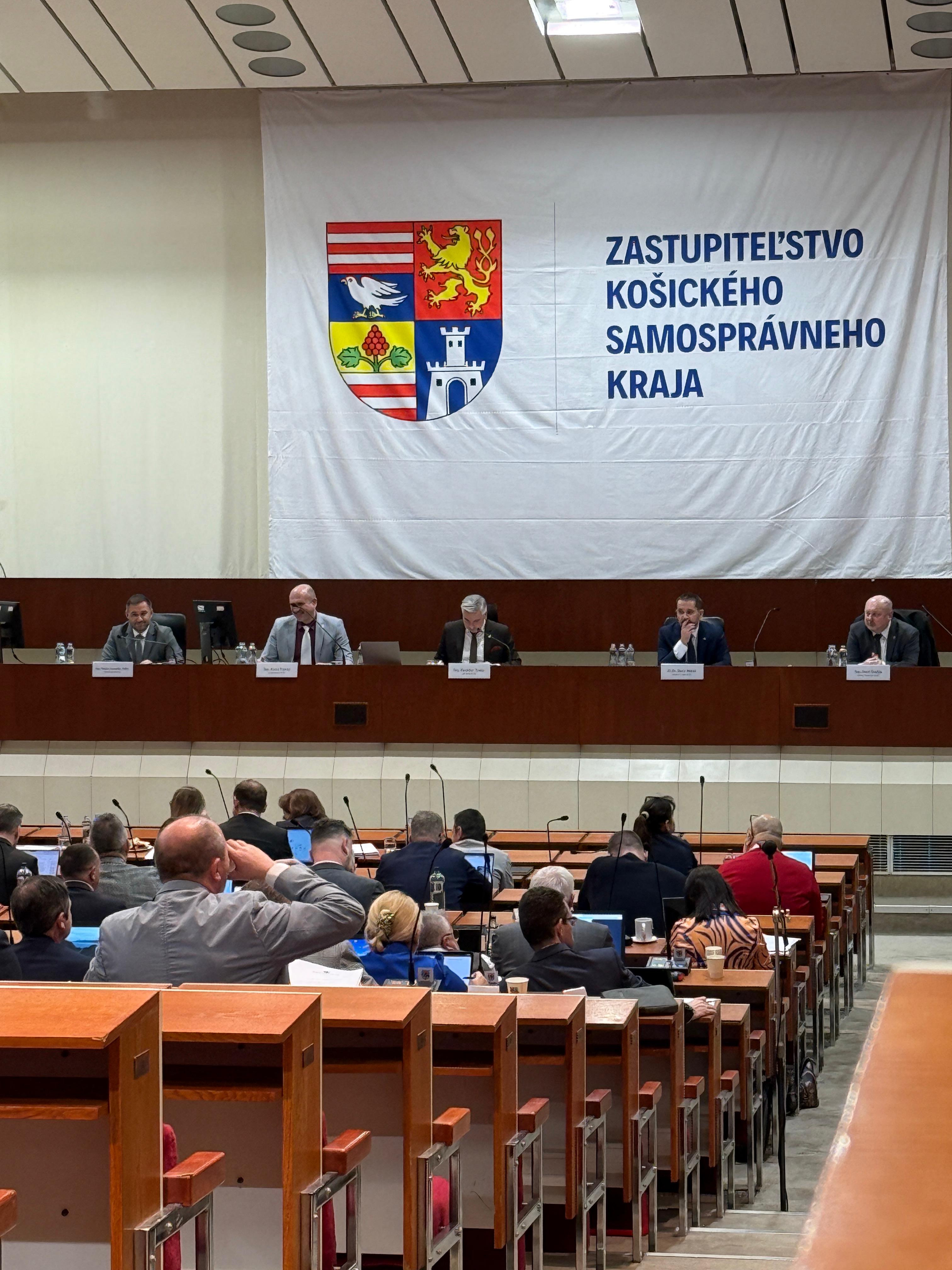 8f9bf7fe-27d3-4369-a97a-0bd21e305080