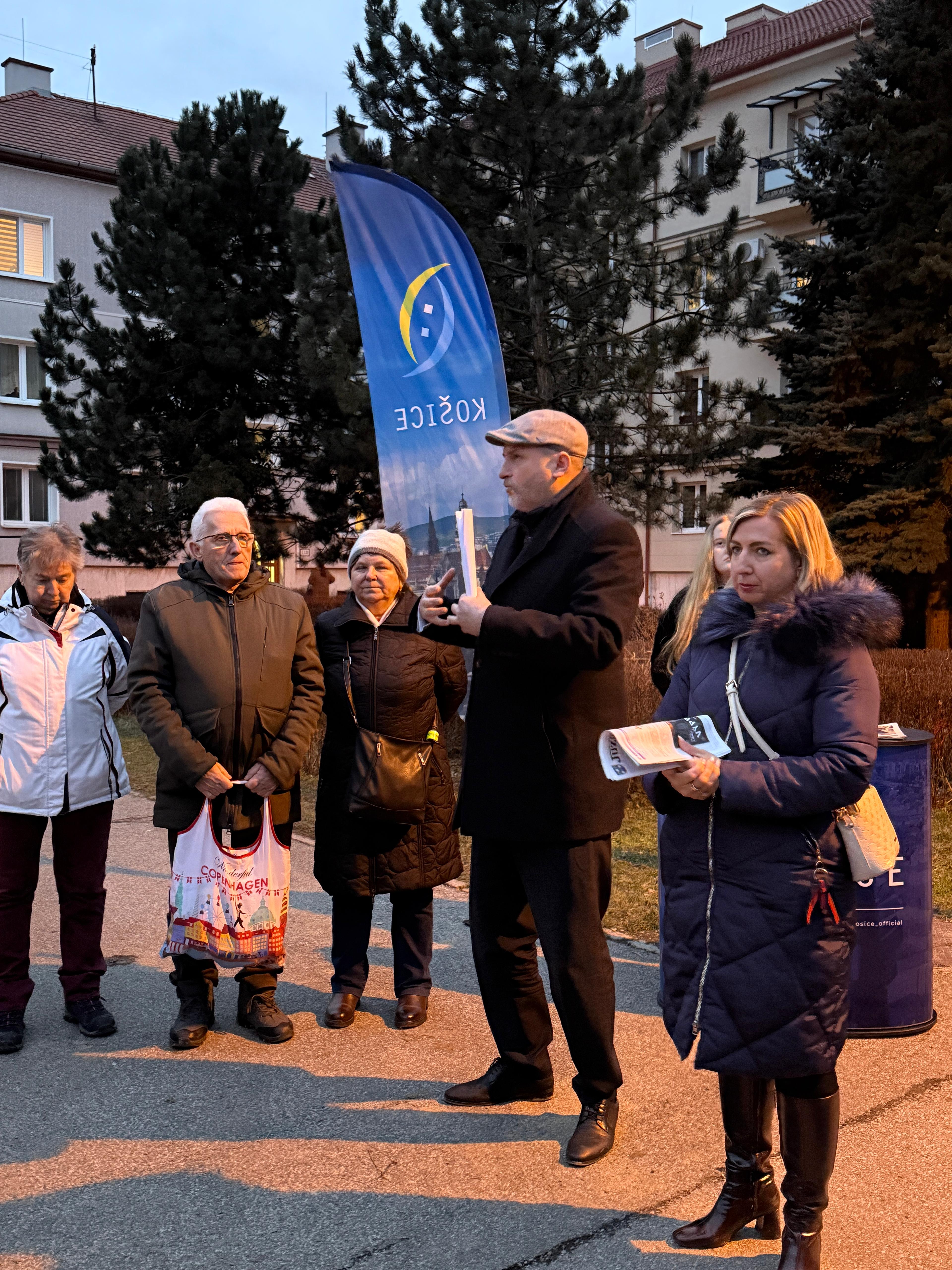 e2a9af5f-0430-440a-8b02-bc8db660ca15