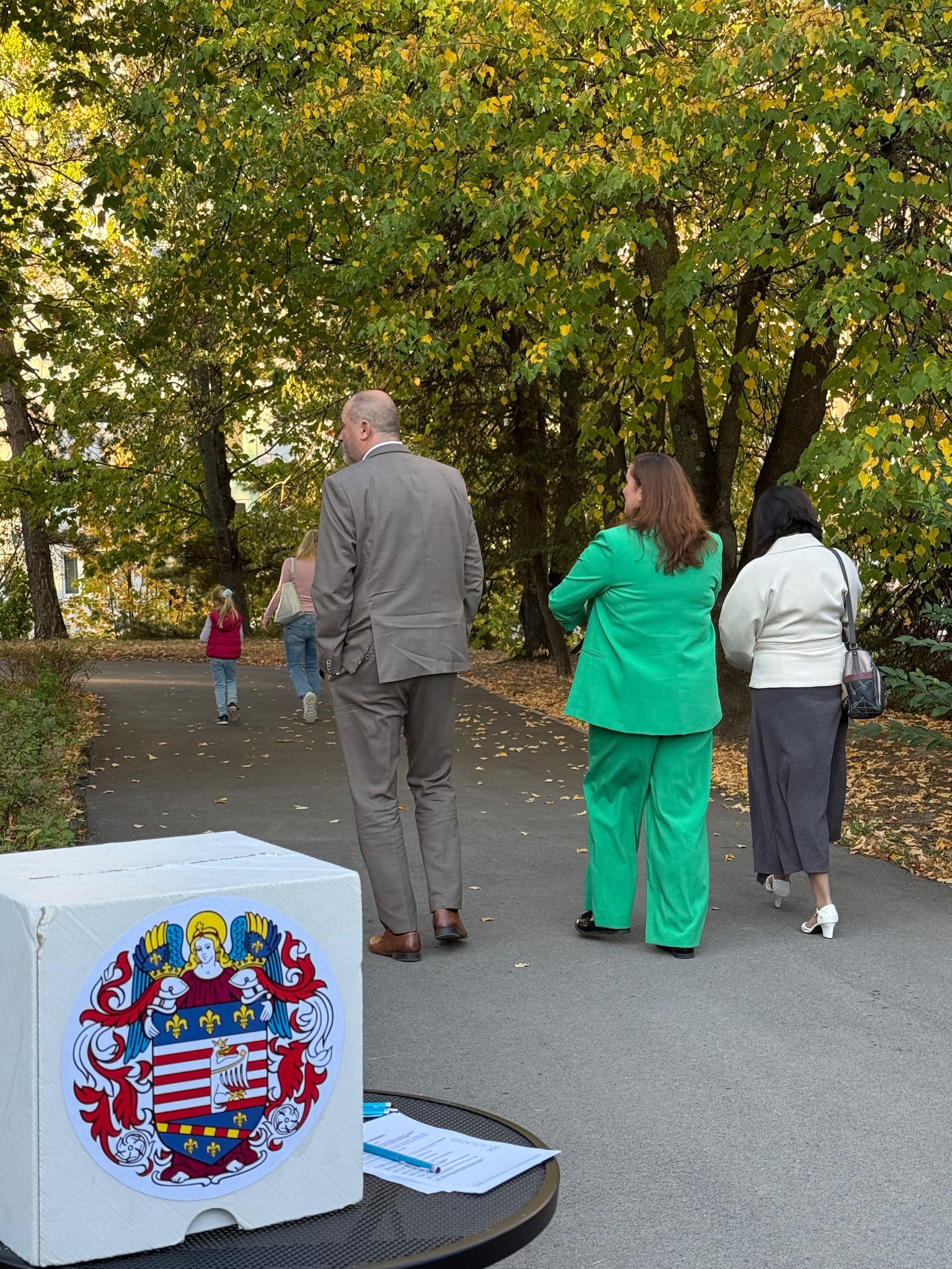 64c7529c-cd41-4058-b508-6dad0d8af082