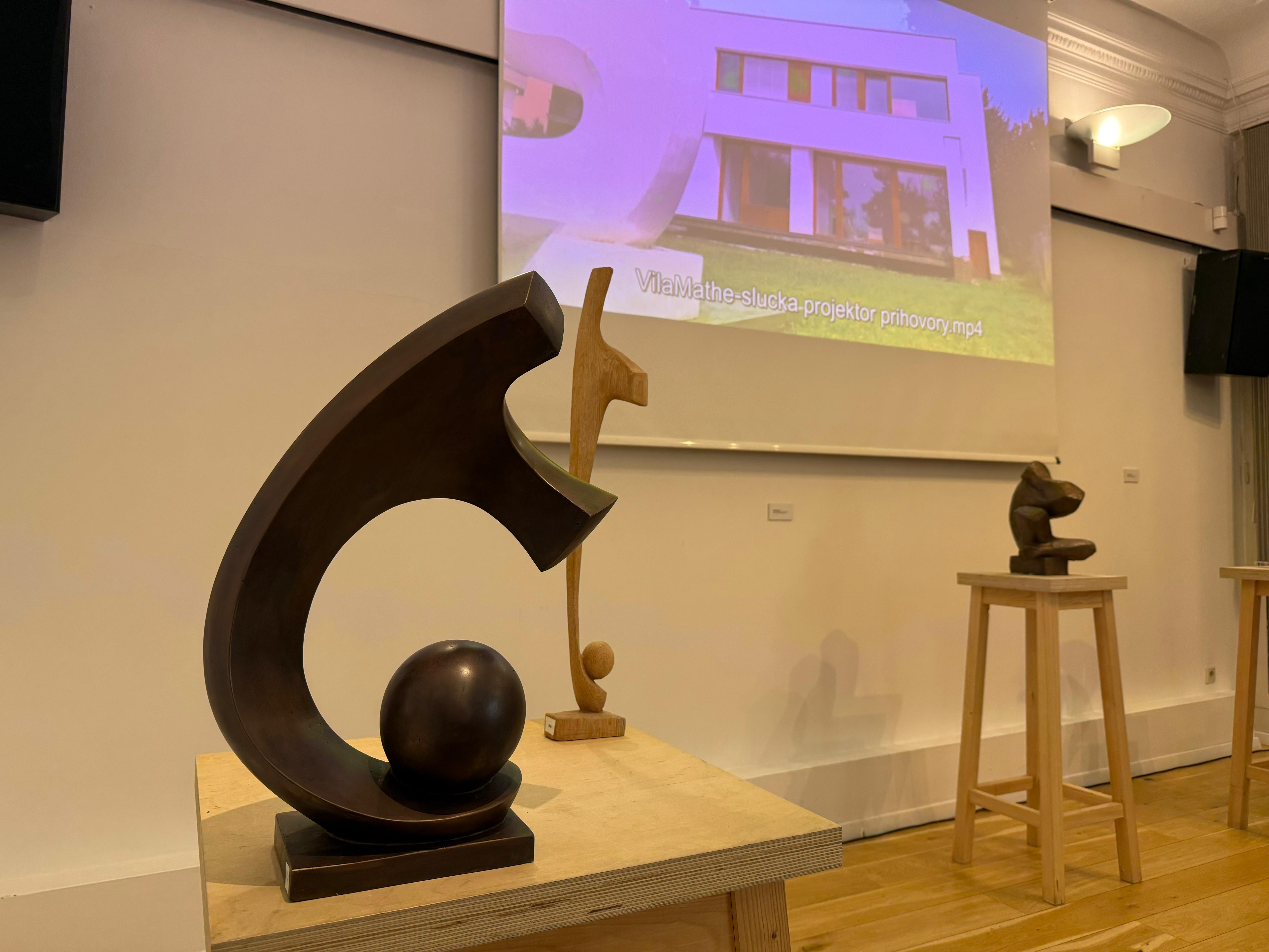 16004dc7-4d34-453d-a6c0-40c2b36dc158