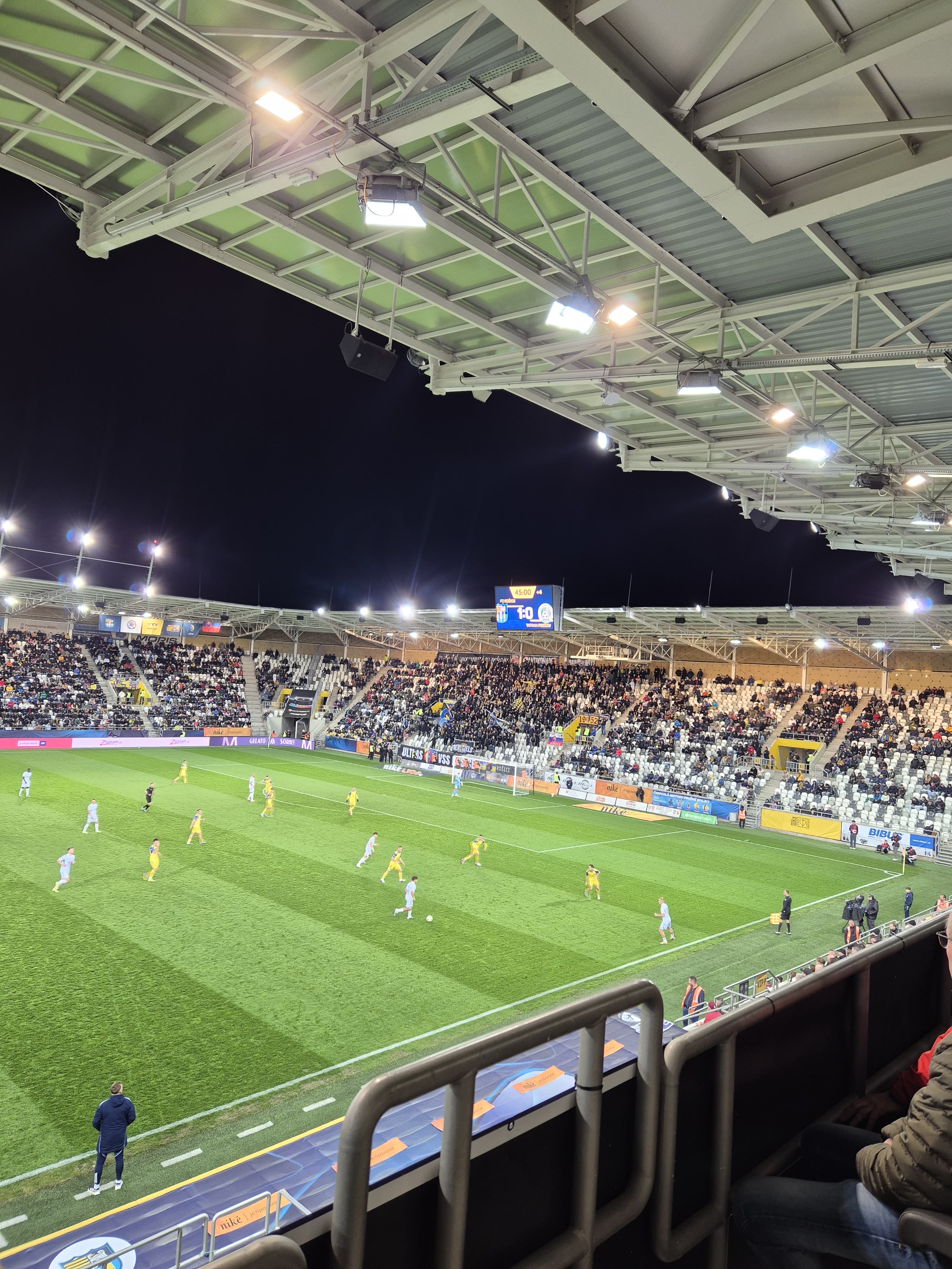 BF85CD74-BBC5-4DDA-A1F2-5352E6A94DF7