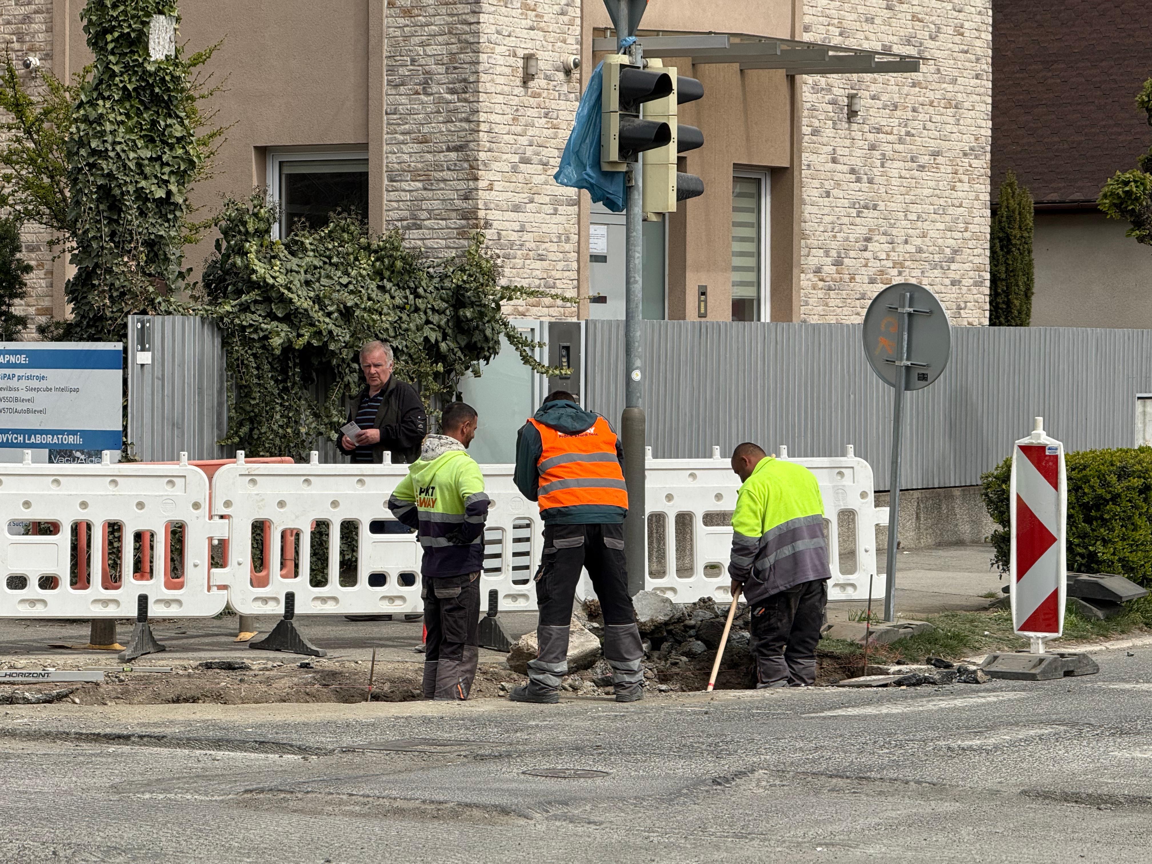 ad78ee27-5ad6-426d-afaf-e9dd1f8359e7