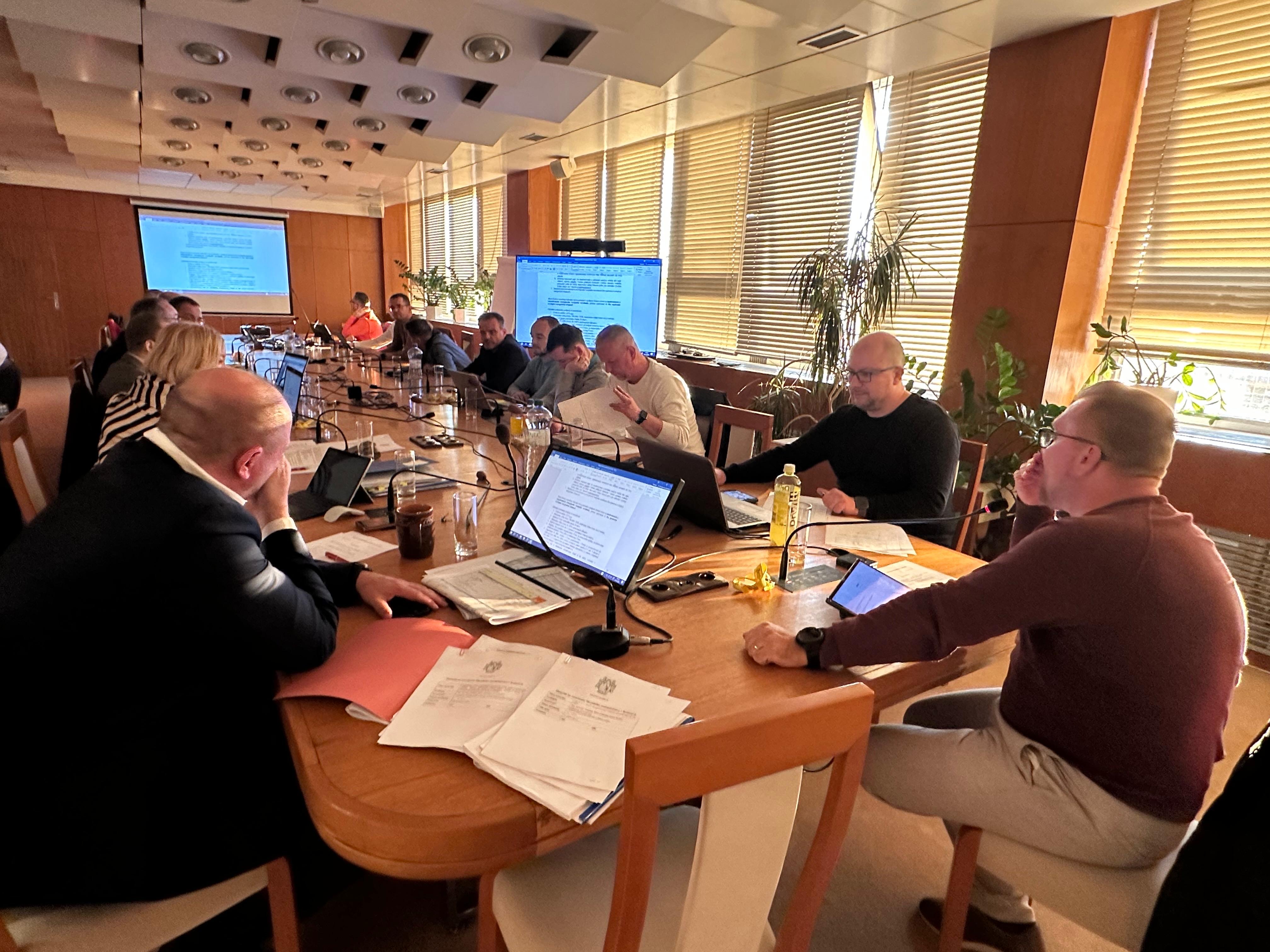 aacc1c0b-92ed-4fd2-9e3f-f94cff46883a