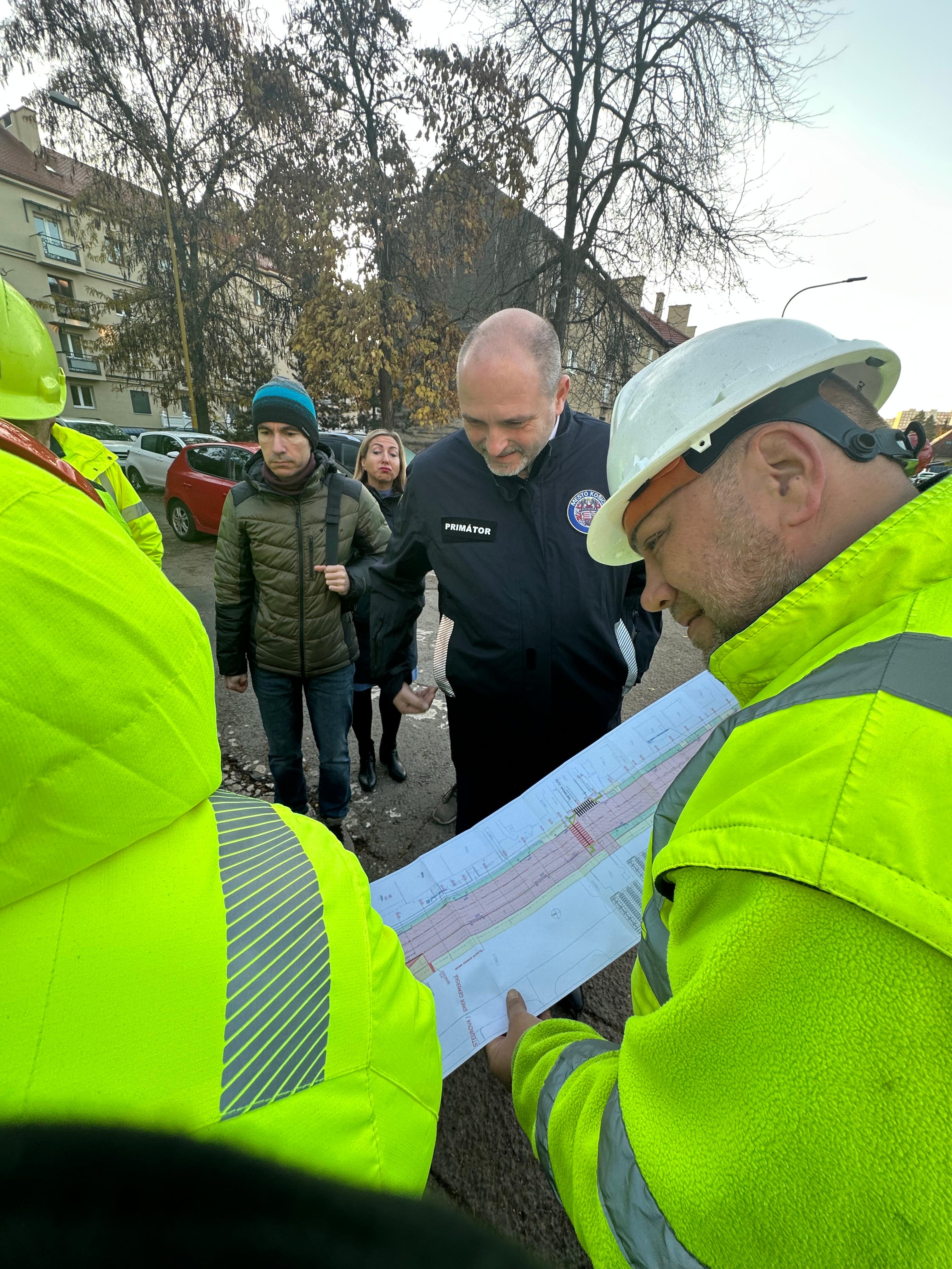 e5e7d8f3-afe1-4ddd-8e98-b6fb6f1fa6c2