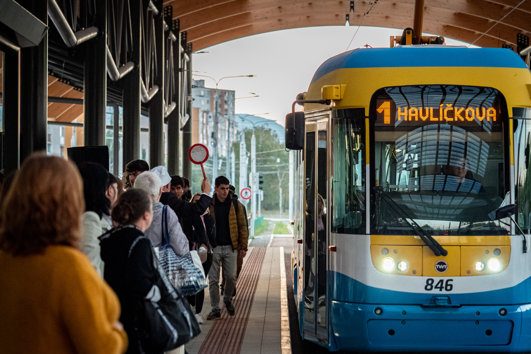 Slávnostné otvorenie zmodernizovanej električkovej trate 