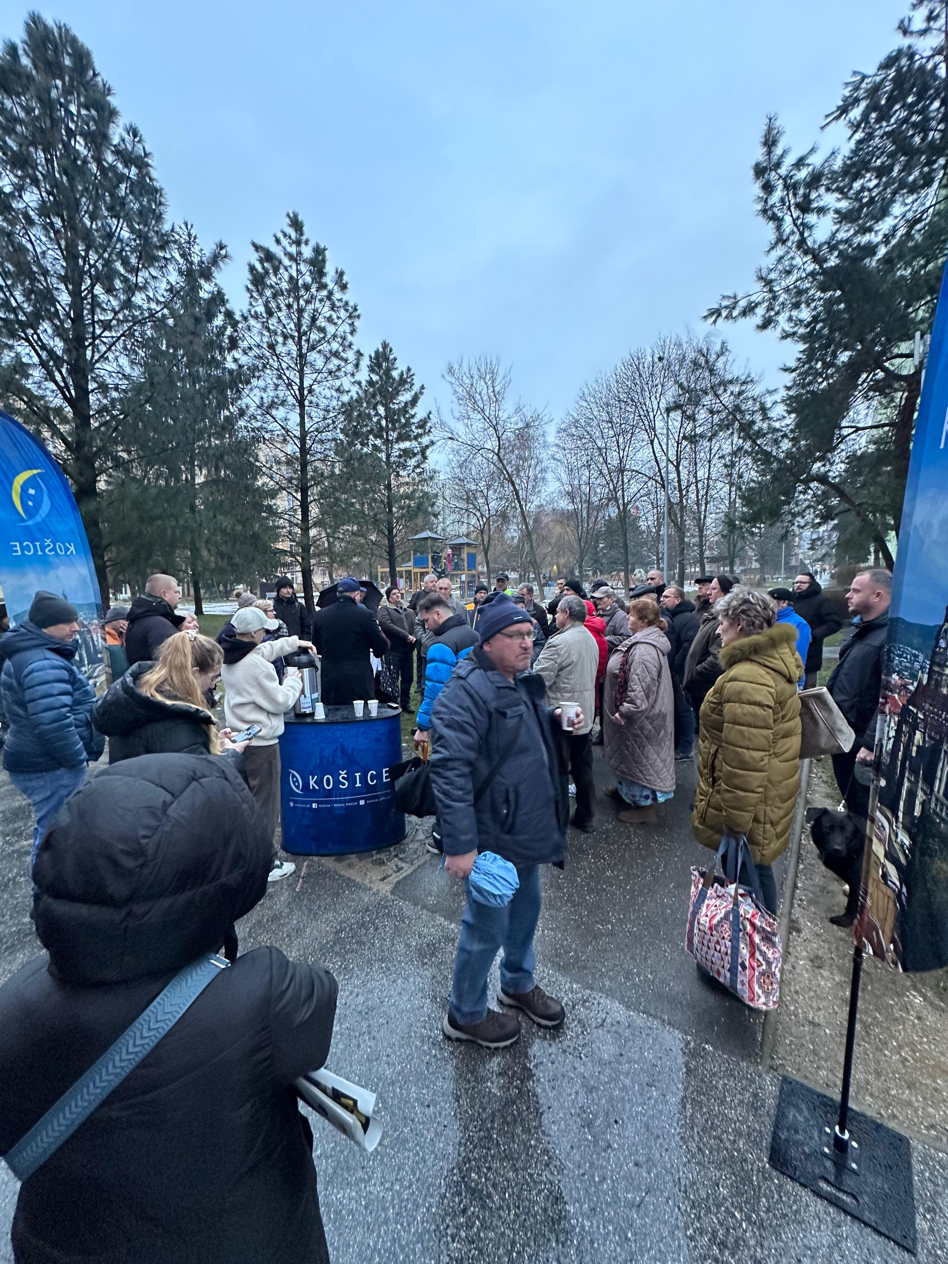 c04998fe-588c-4317-8443-64361542323d