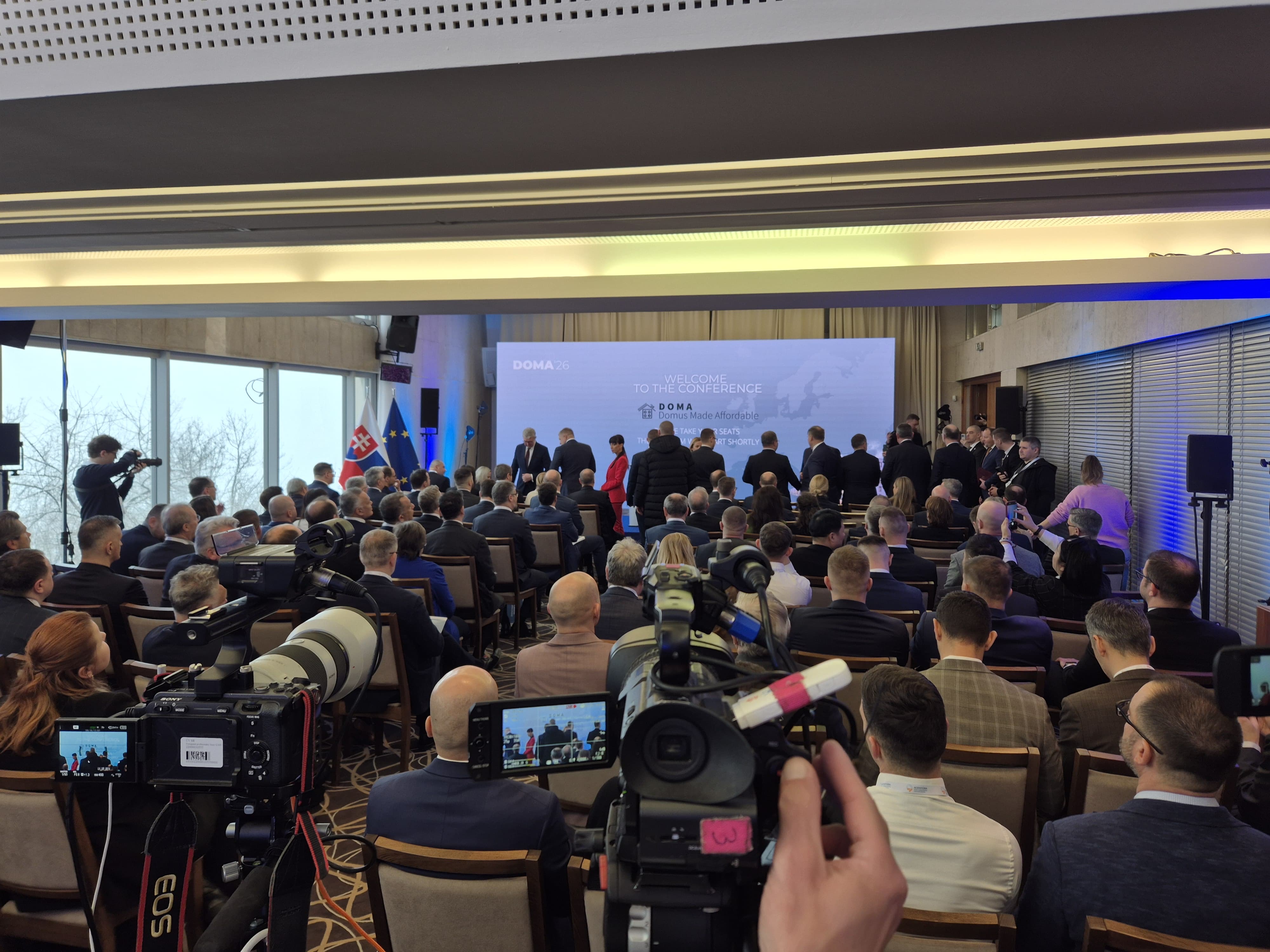 15322e0b-8630-4907-82a6-f30a06da0b22