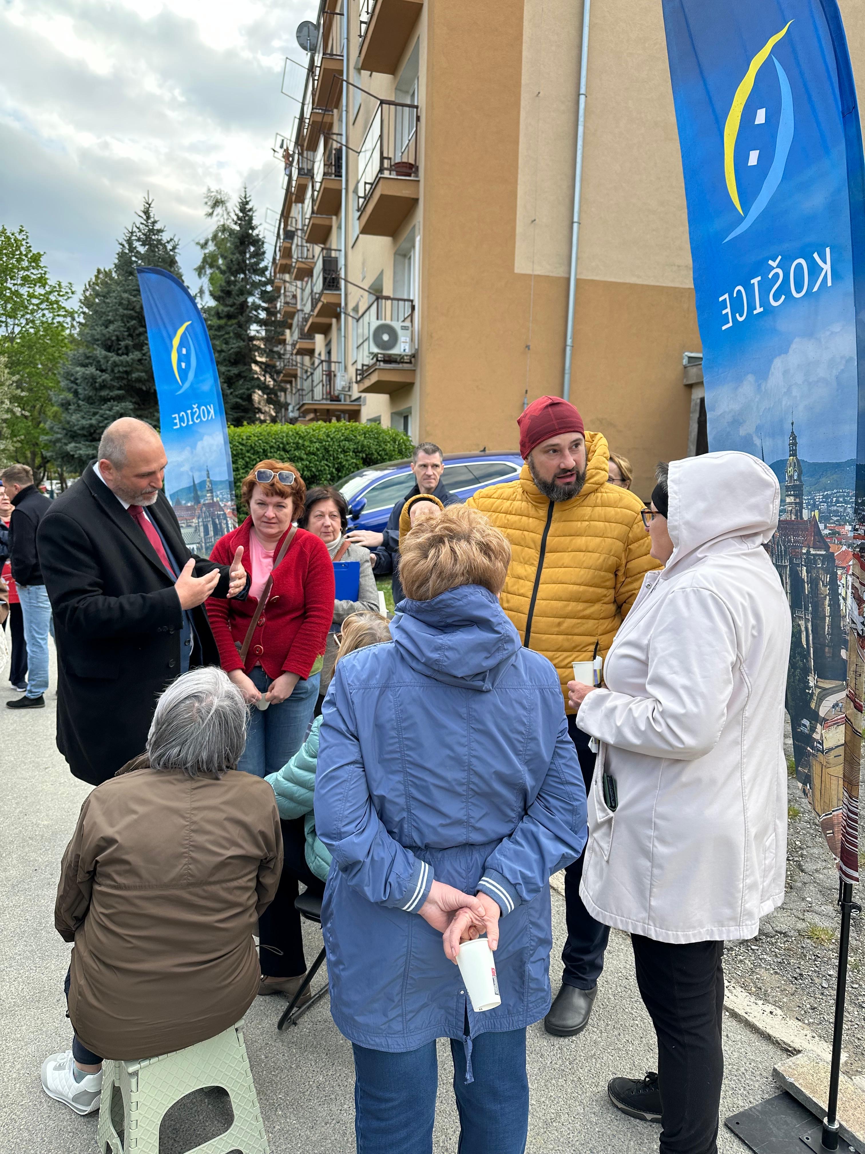 996b2454-b815-4caf-aa8c-46f76ebff358