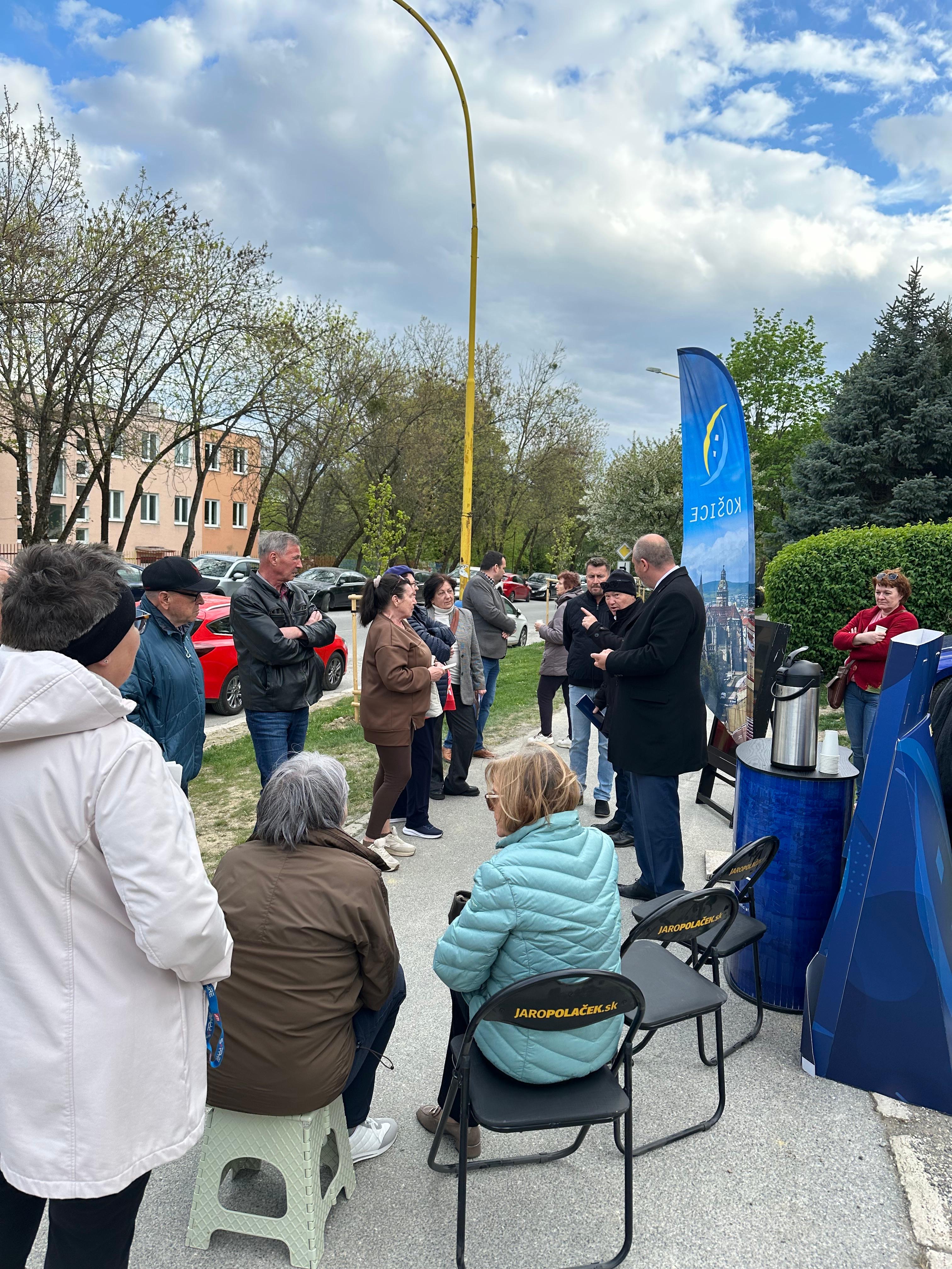 8a72edd9-e4ce-4f52-a8d7-84b680d68f7e