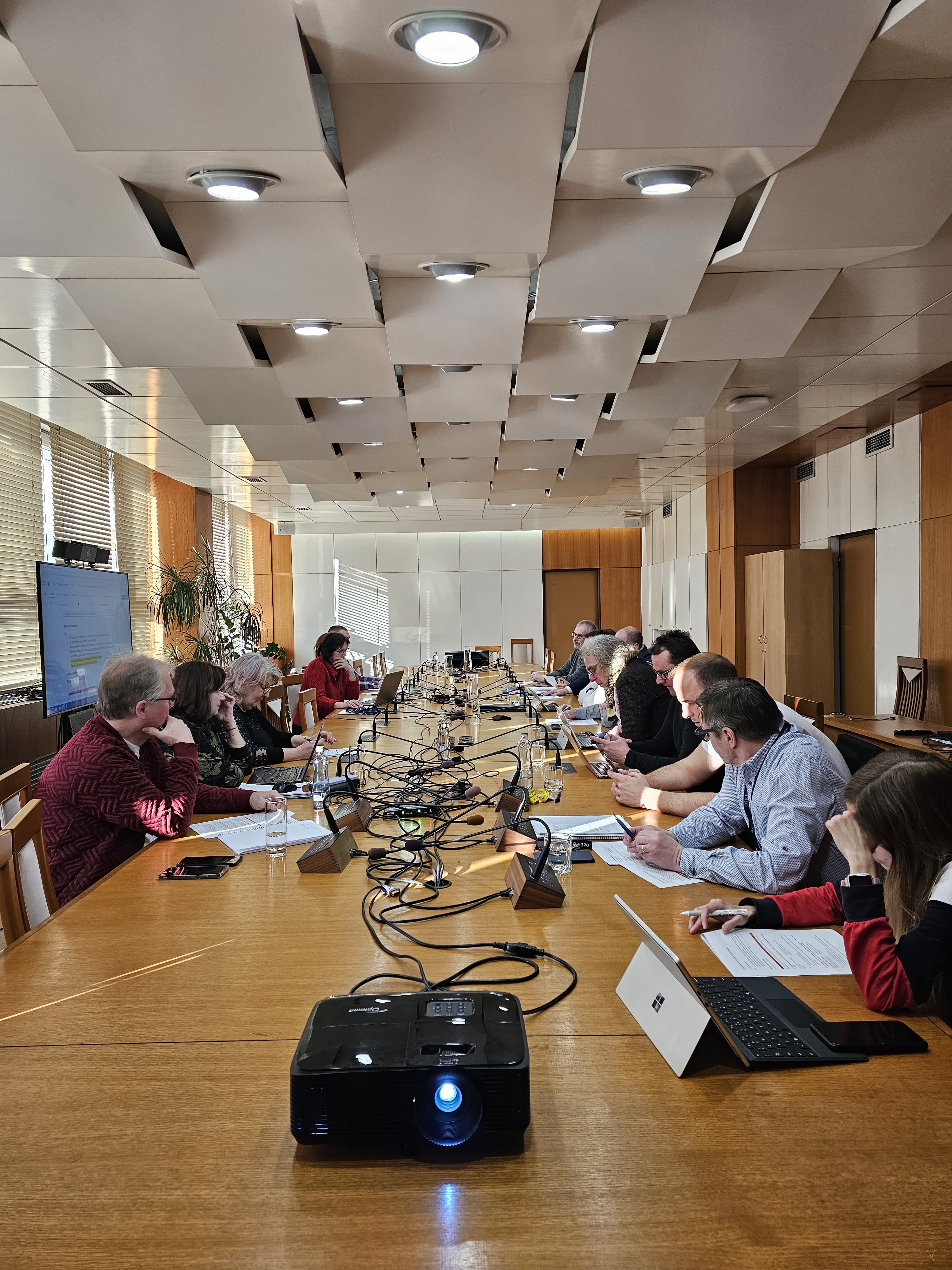 7581604f-c6ee-4216-aa47-051887d3ff1d